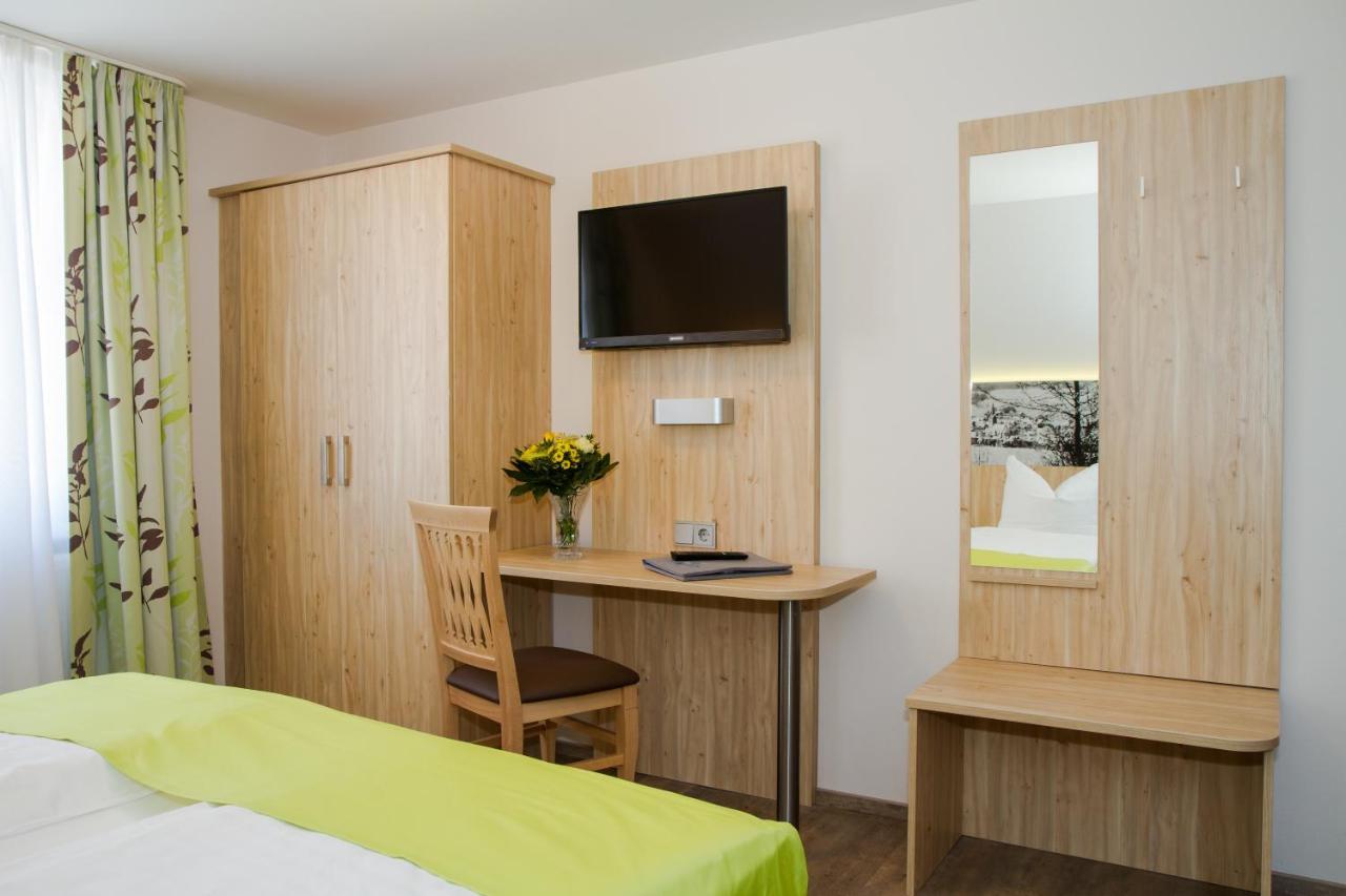 Hotel-Gasthof Blaue Traube E.K. Berching Quarto foto